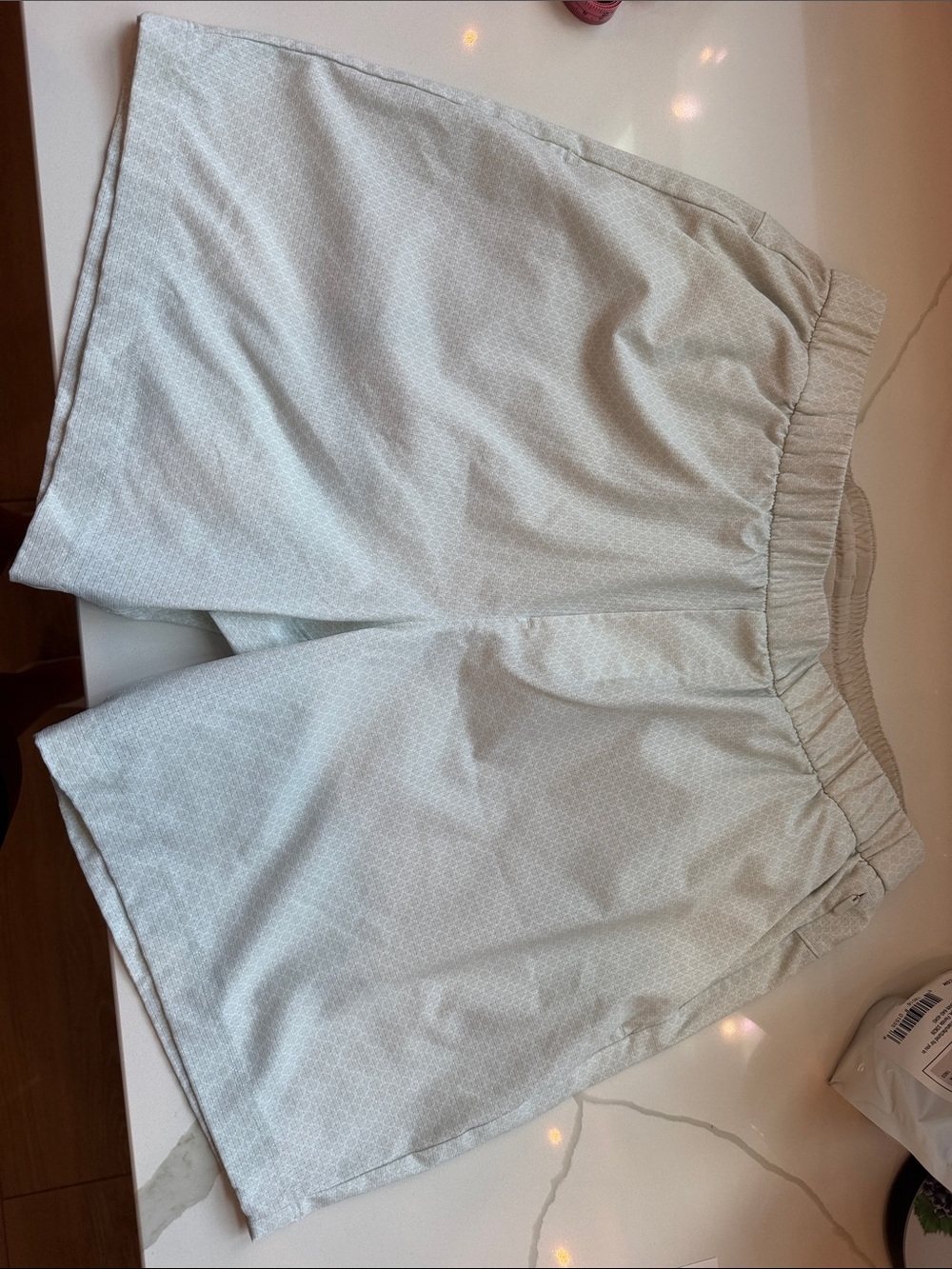 Men’s Lulu Patterened Shorts Sz L